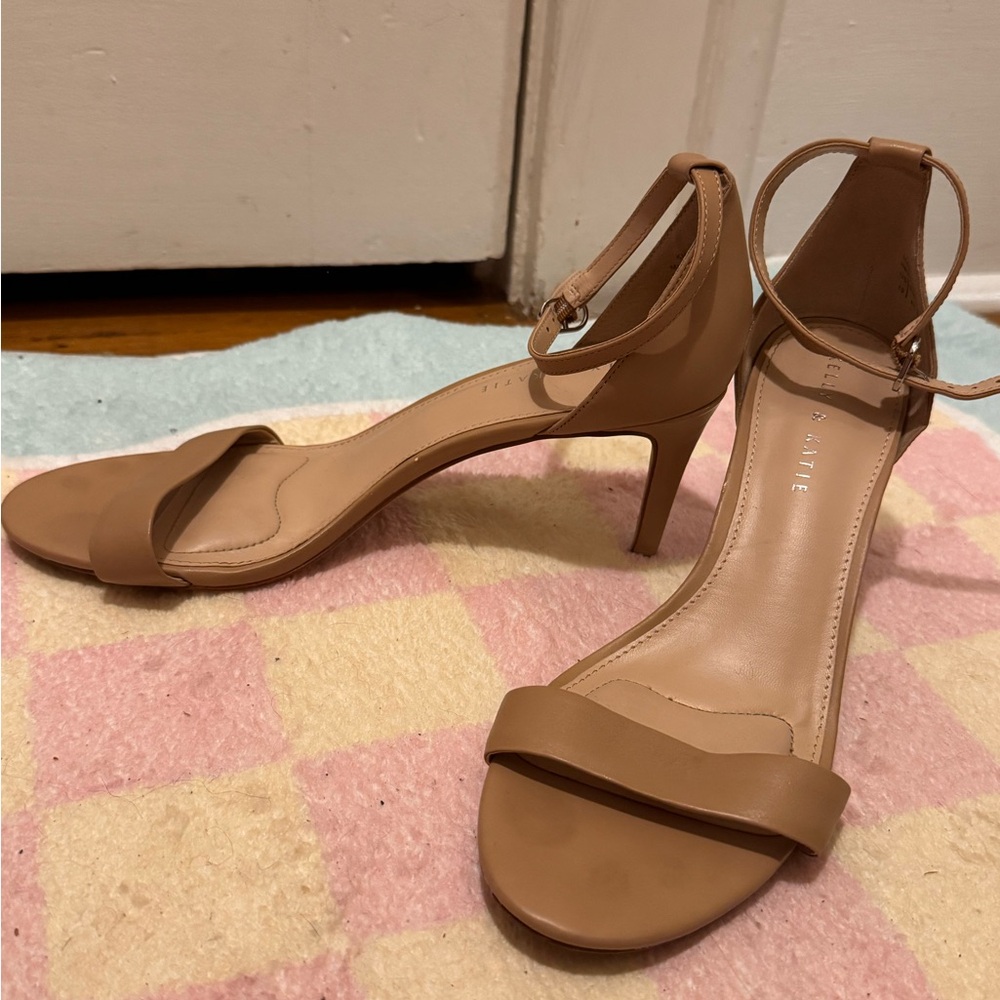 Kelly & Katie - Kirstie Heels Size 10